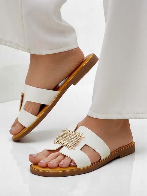 Royalfashion жіночі шльопанці з декором Crattes