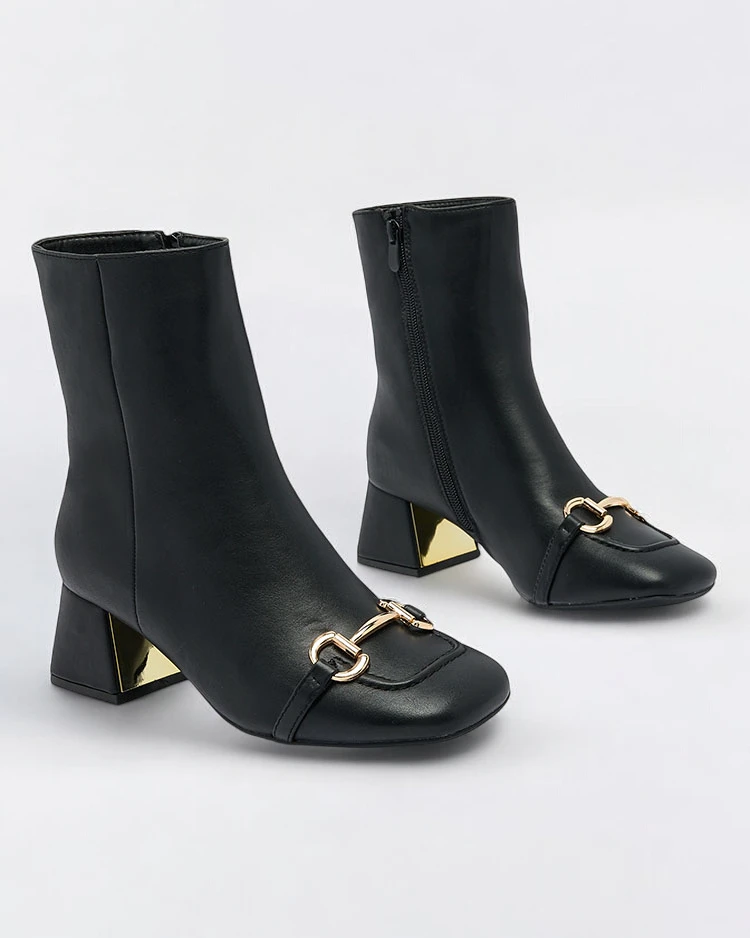 Royalfashion Černé dámské nízké kozačky na jehlovém podpatku Referra