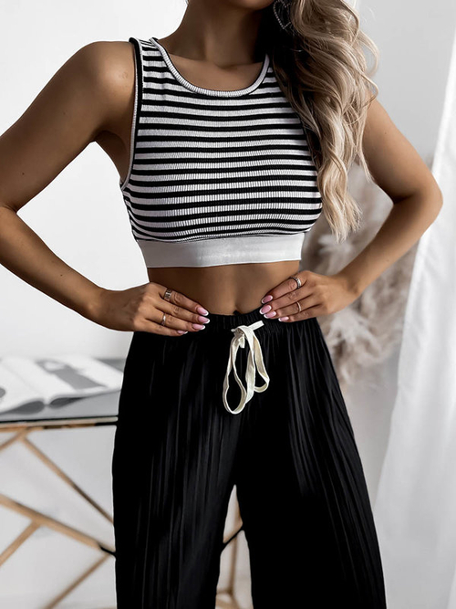 Чорні жіночі широкі плісировані штани палаццо - Одяг