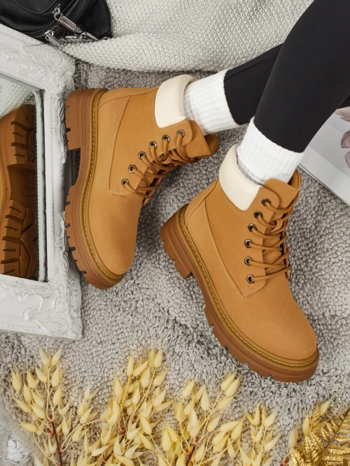 Жіночі ботильйони-трапери Avienne