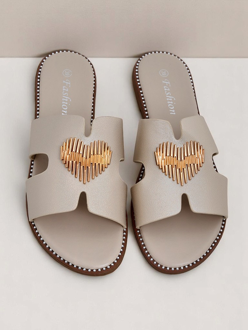 Royalfashion Жіночі шльопанці на плоскій підошві Heart Chic