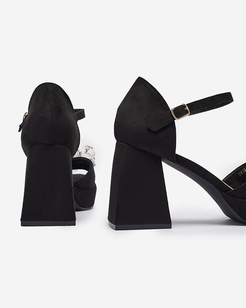 Чорні жіночі босоніжки на масивній танкетці з кристалами Celidi - Взуття