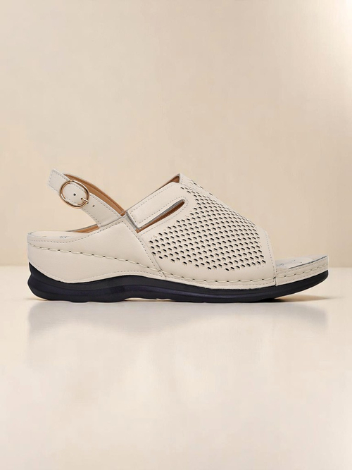 Royalfashion Жіночі сандалі на низькій танкетці Mira