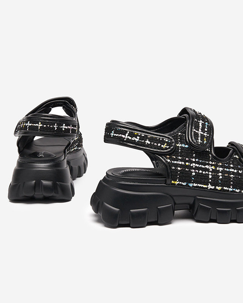 Чорні жіночі босоніжки Pungia