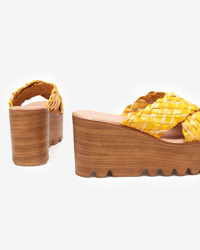 Žluté dámské sandály na klínku Balbanina - Boty