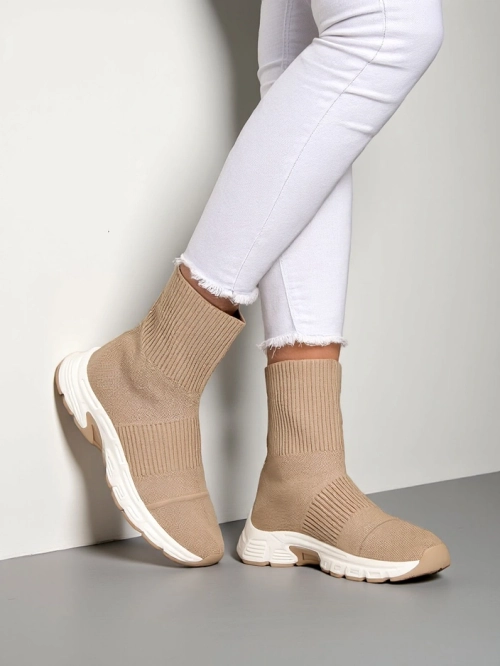 Royalfashion Жіночі високі спортивні кросівки Leriot
