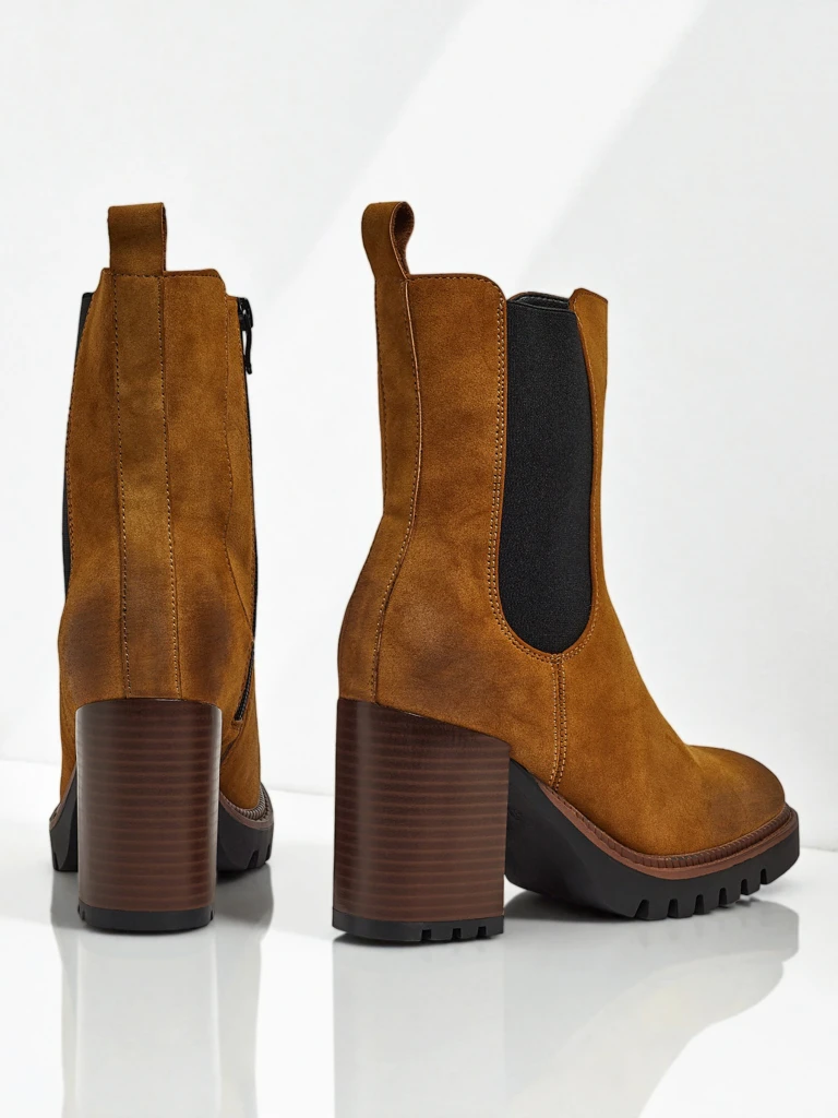 Dámské kotníkové boty Soreya z eko semiše na sloupku