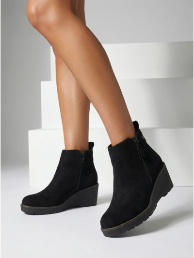 Dámské kotníkové boty na klínku Zarrico