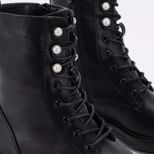 OUTLET Чорні черевики з металевим носком Konax - Взуття