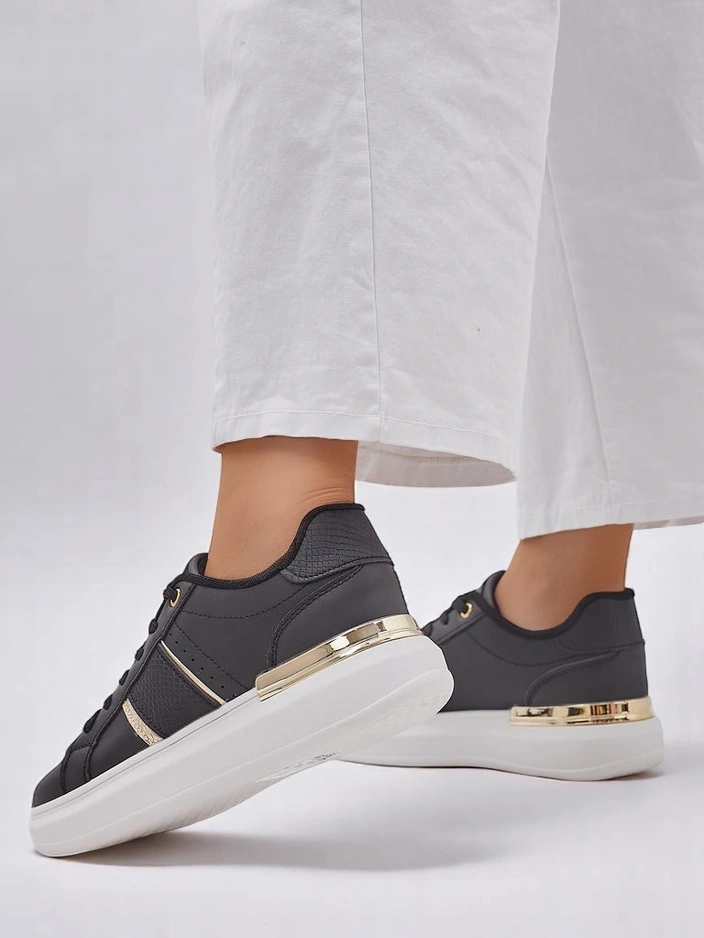 Royalfashion Dámské sportovní tenisky na silnější podrážce Montanas