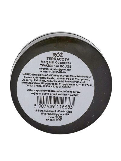 Lisovaný tvářenky v odstínu Deep Coral