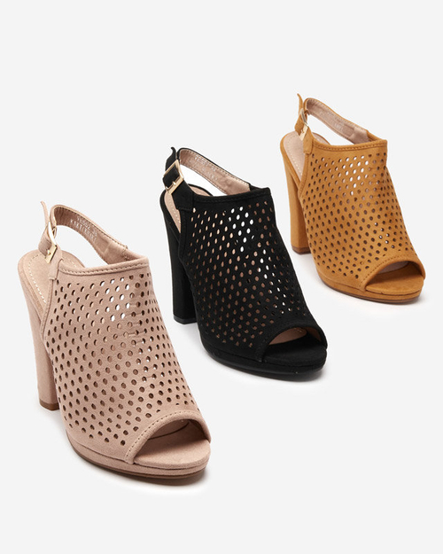 Ажурні босоніжки на каблуці в бежевому кольорі Melliani