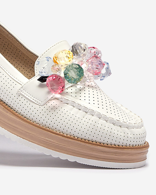 Білі жіночі мокасини з декоративними кристалами Liscutio- Footwear