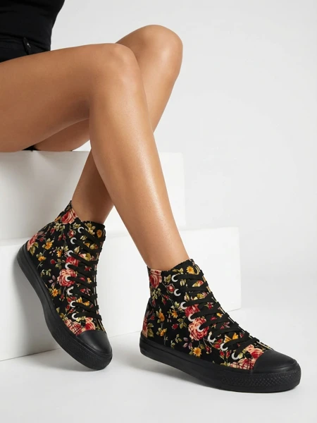 Royalfashion Dámské vysoké černé tenisky s květinovým potiskem Fahenna