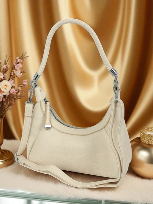 Royalfashion Маленька жіноча сумочка з екошкіри з декоративним ремінцем Lacquea