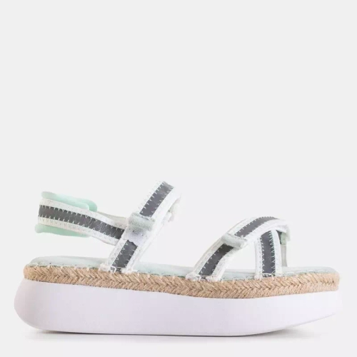 OUTLET Жіночі м'ятні босоніжки зі світловідбиваючими вставками Kollin - Взуття