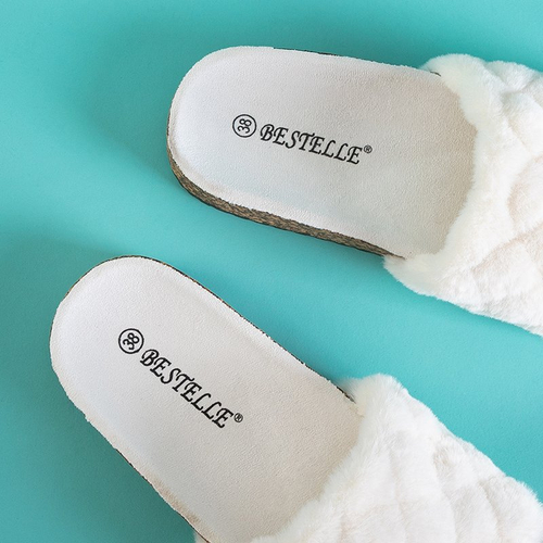 Білі жіночі шльопанці з декоративним хутром Kaspiania