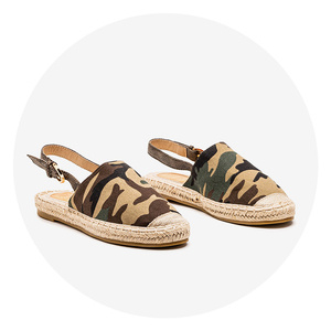khaki || tmavě zelená