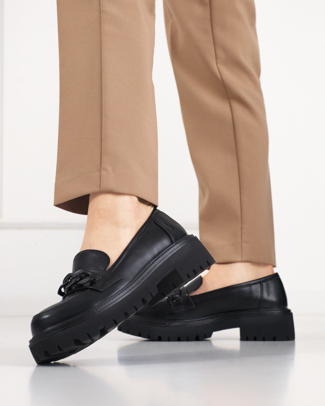 OUTLET Černé dámské boty z ekokůže s řetízkem Konera - Obuv