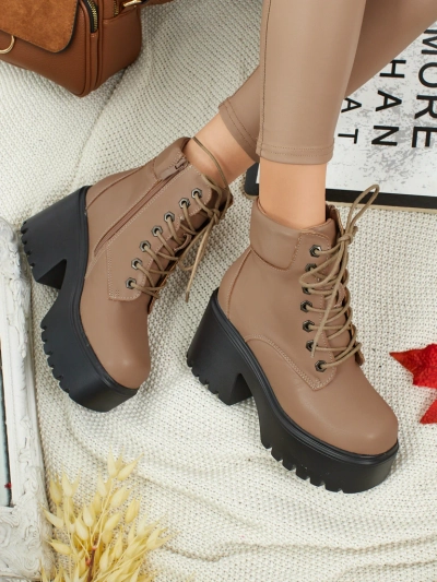 Dámské kotníkové boty eko semišové na sloupku a platformě Tavlissa