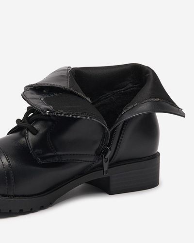 Чорні жіночі чоботи на низькому каблуці Verasi