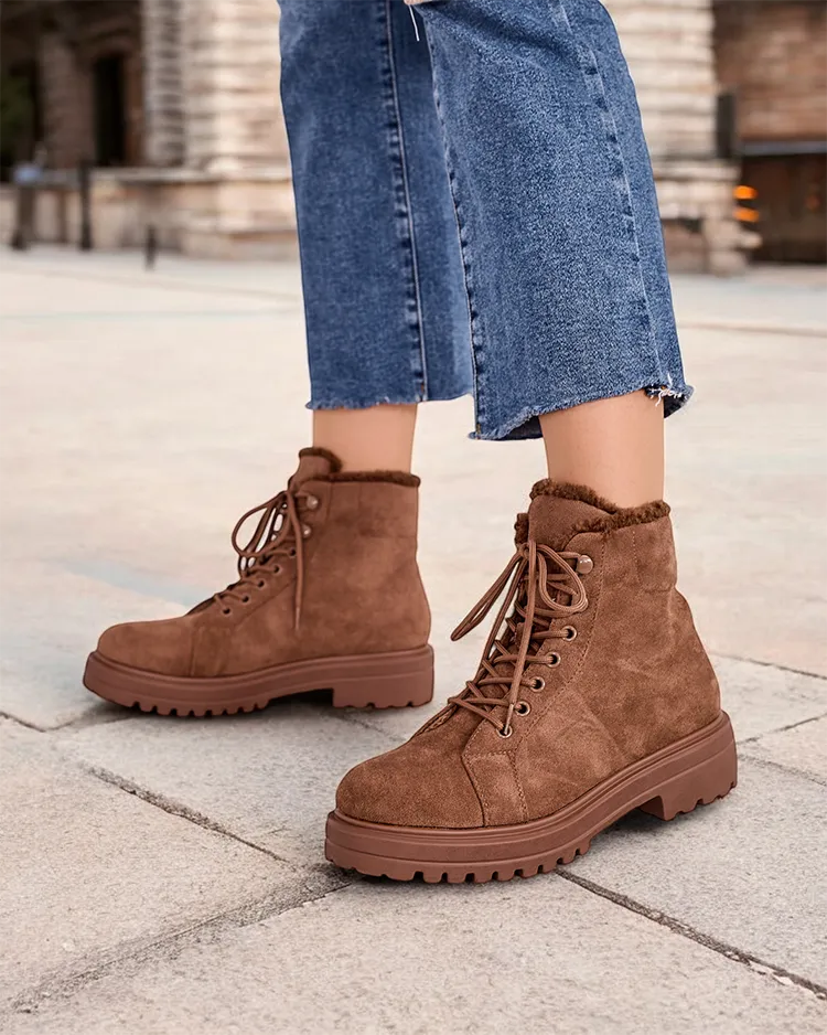 Dámské béžové kožené boty Vesot