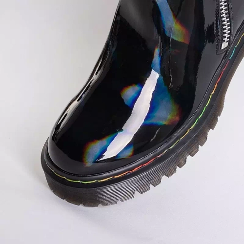 OUTLET Жіночі чорні лаковані чоботи на блискавці Odeta - Взуття