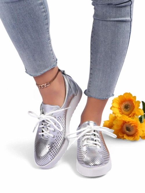 Royalfashion Жіночі перфоровані черевики Gofielle