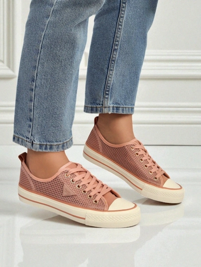 Royalfashion Жіночі перфоровані кросівки Rebbse