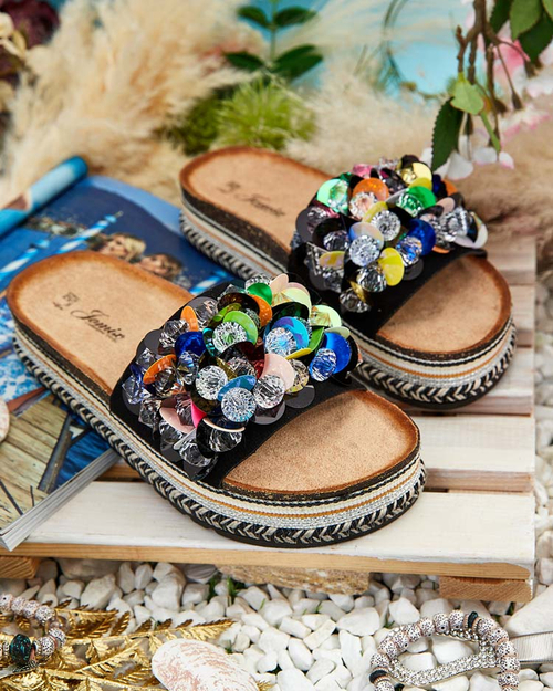 Жіночі шльопанці Royalfashion Loassa зі стразами
