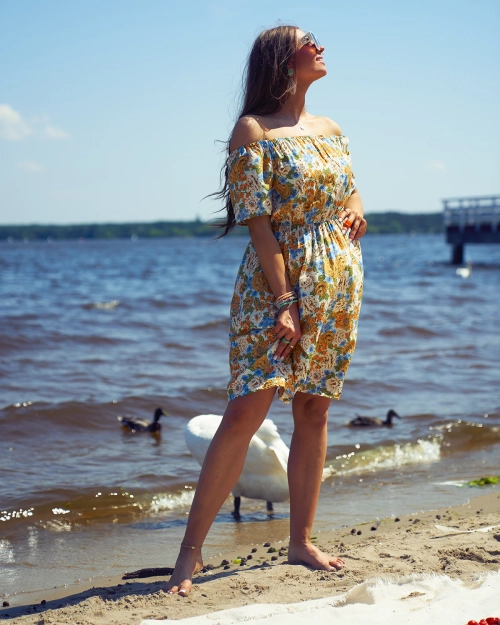 Жіноча квіткова міні-сукня Royalfashion а-ля гіпюрований бежевий