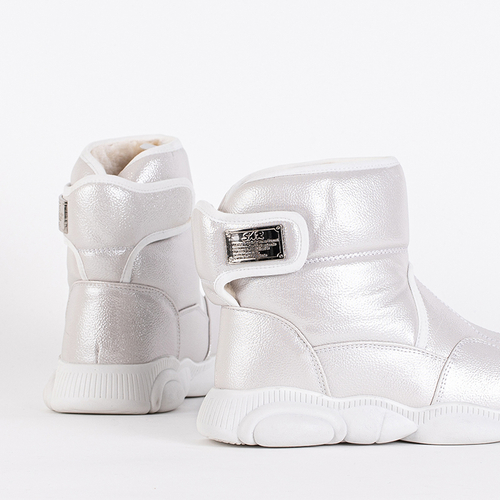 Білі дитячі утеплені черевики на липучках Wintori