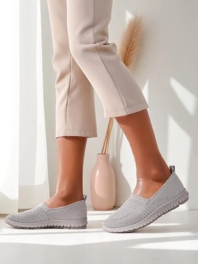 Royalfashion Жіночі кросівки без зав'язок Ollabes