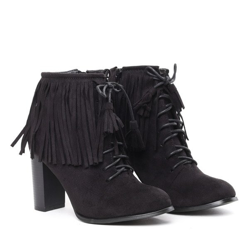 Czarne botki zamszowe na słupku z frędzlami - Obuwie