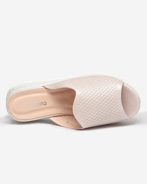 Lekisa рожеві жіночі ажурні тапочки на танкетці з блиском - Туфлі