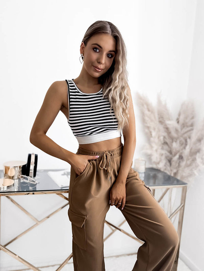 Dámské široké kalhoty a'la cargo ve velbloudí barvě - Oblečení