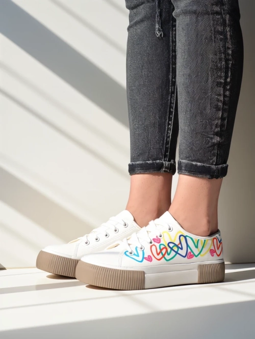 Royalfashion жіночі кросівки з принтом сердечок Sercess