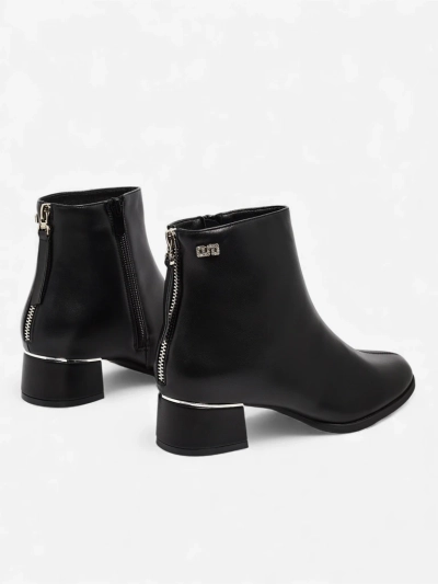 Dámské kotníkové boty z eko kůže na sloupkovém podpatku Arshinea