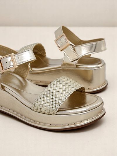 Royalfashion Жіночі босоніжки на танкетці з плетеним ремінцем Fiolle