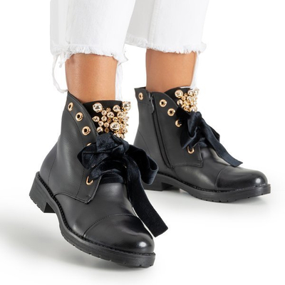 Černé tašky s dekoracemi Havelte - obuv