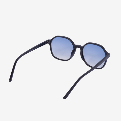 Коричневі жіночі сонцезахисні окуляри