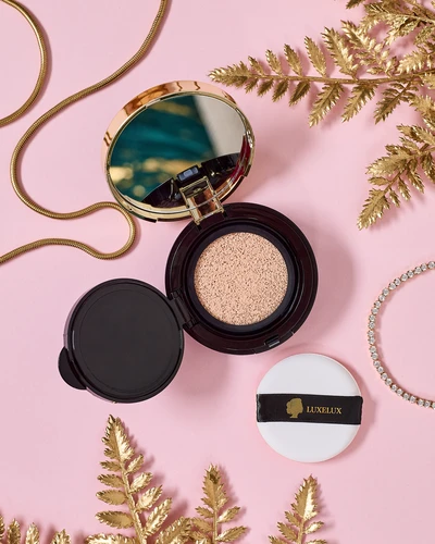 Luxelux matující pudr na obličej v kompaktním balení se zrcátkem 15 g