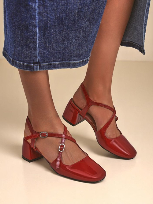 Royalfashion Жіночі туфлі на низьких підборах з декоративними ремінцями Lollita