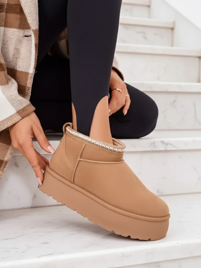 Royalfashion Dámské krátké boty a'la snow boots Xoalla