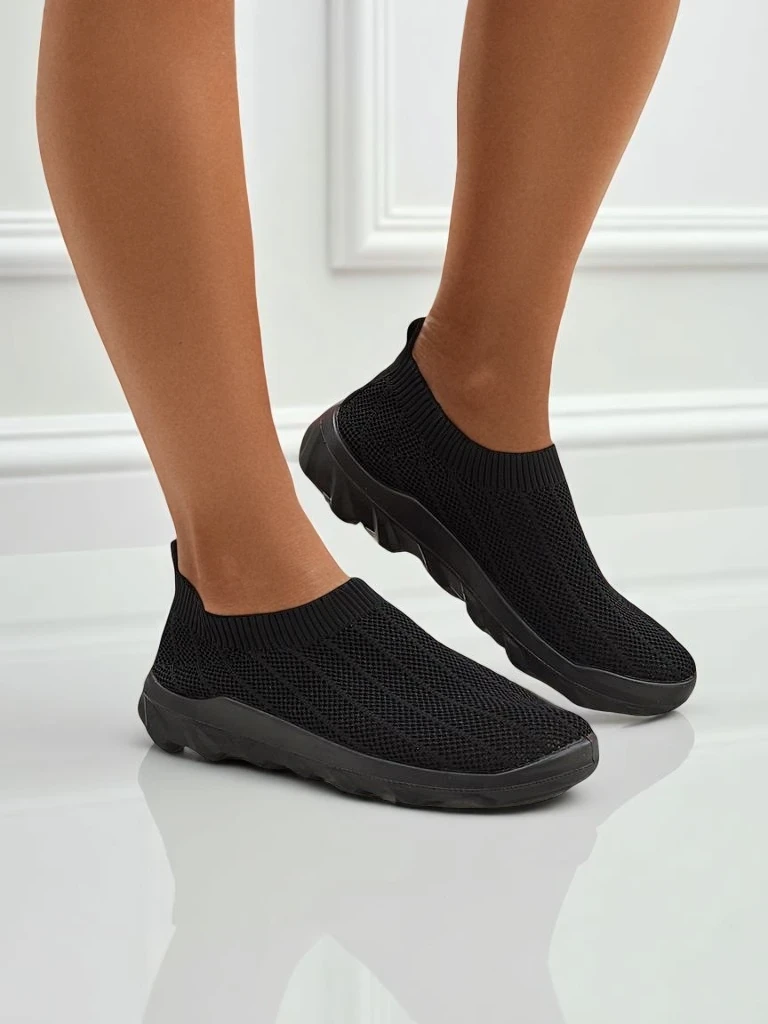Dámské tenisky Andromeda Nero – černé, lehké textilní boty na ploché podrážce