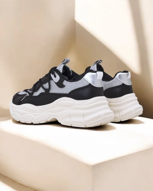 Кросівки Royalfashion для жінок на товстій підошві Teresii