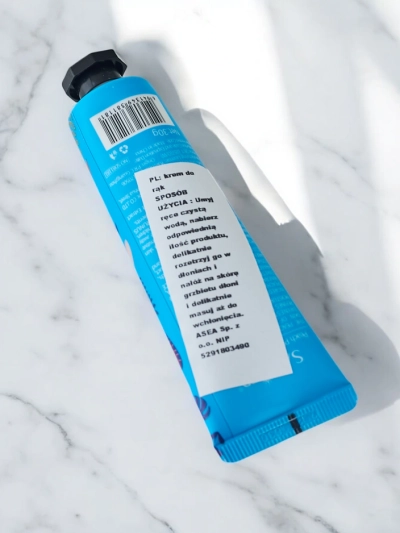 Крем для рук Sadoer Спасительные клубника и растения 30 г