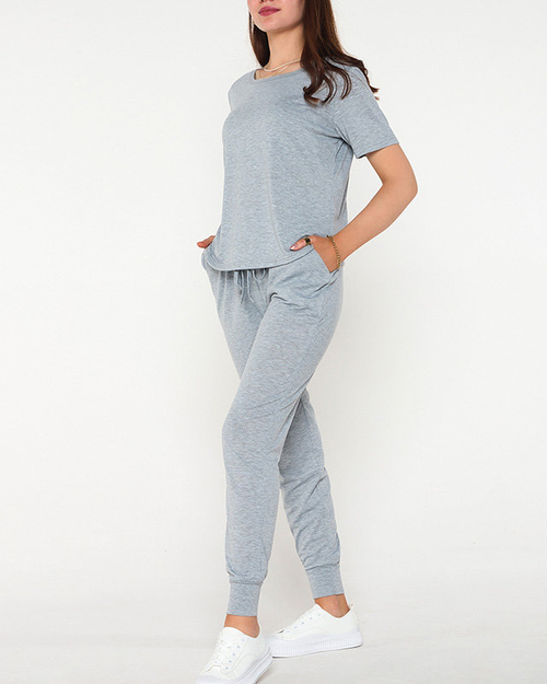 Сірий жіночий спортивний костюм