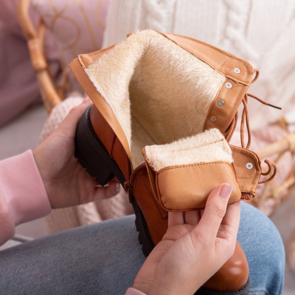 Trapery w kolorze camel Gigi - Obuwie