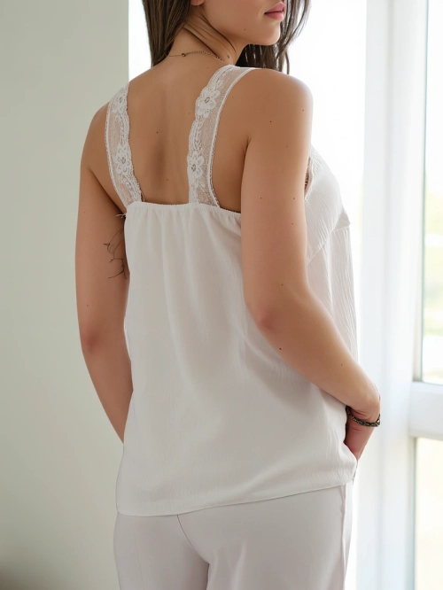 Royalfashion Жіноча безрукавка з мереживом